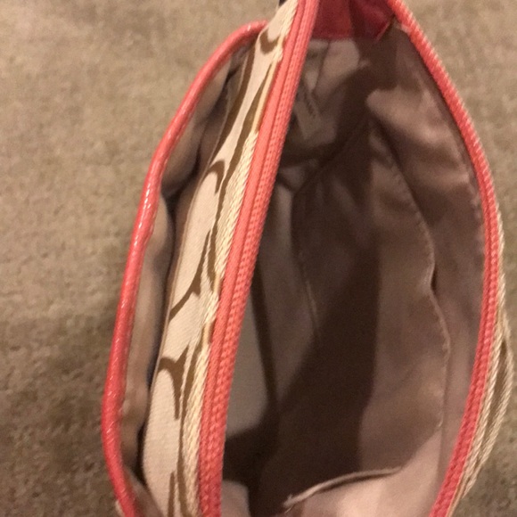Coach purse and wallet - Picture 7 of 8